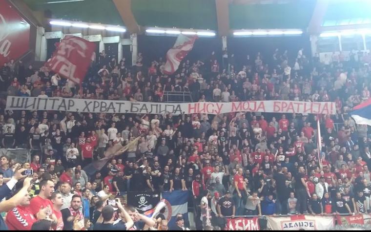 (VIDEO) 'Šiptar, Hrvat, Balija, nisu moja bratija': Delije tjerale novog igrača Zvezde