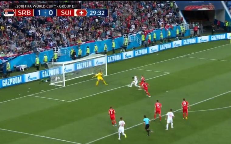 (VIDEO) Stojković maestralnom intervencijom spasio gol Srbije