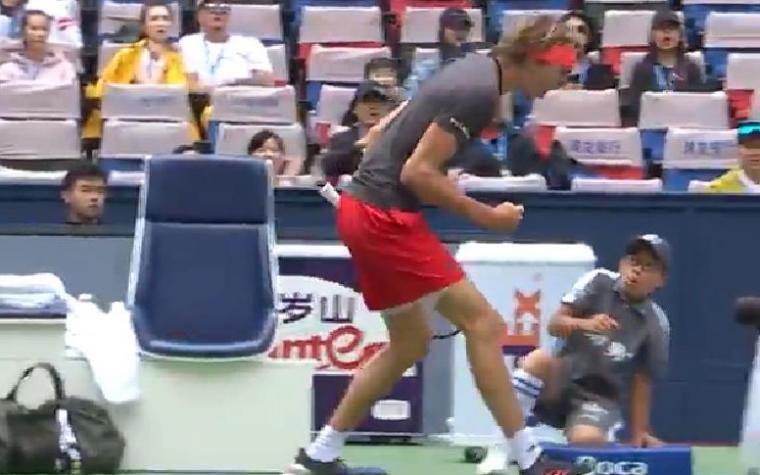 (VIDEO) Zverev proslavom poena prepao dječaka koji je svojom reakcijom nasmijao teniski svijet