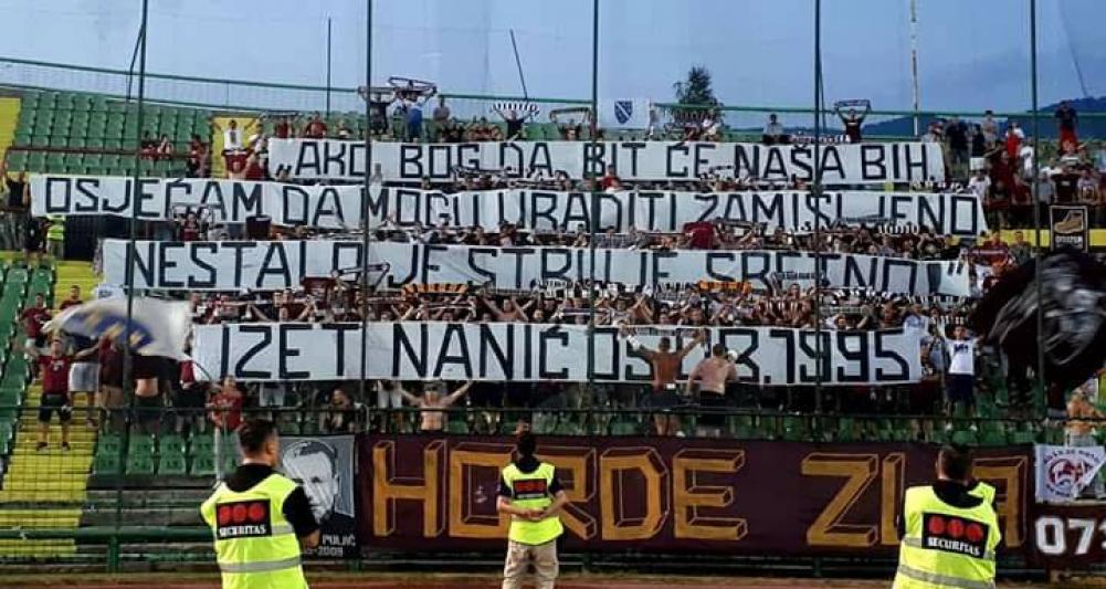 fejs.jpg - Navijači Sarajeva podigli parolu posvećenu Izetu Naniću