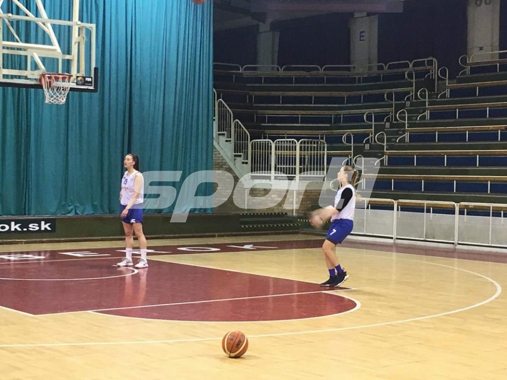 3.jpg - (FOTO) Zmajice odradile trening u Slovačkoj: Sve spremne za još jednu pobjedu