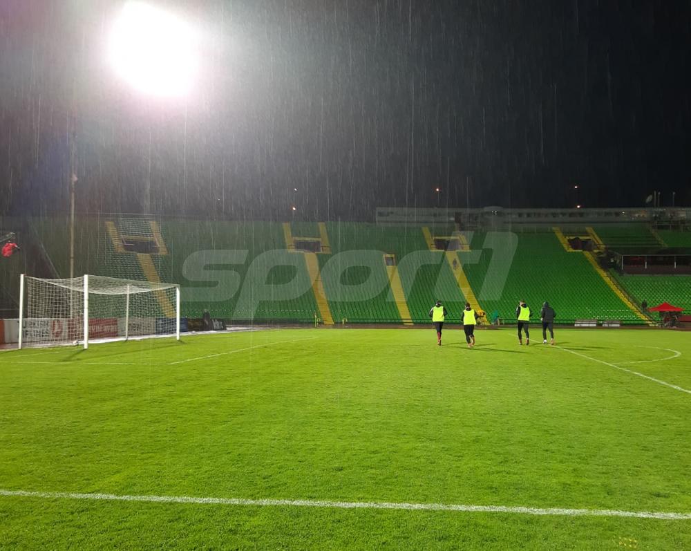56874431_2298824653719082_7945768851415760896_n.jpg - (FOTO) Fanstatičan potez fudbalera Sarajeva: Prvotimci trenirali akon ubjedljive pobjede nad Slogom